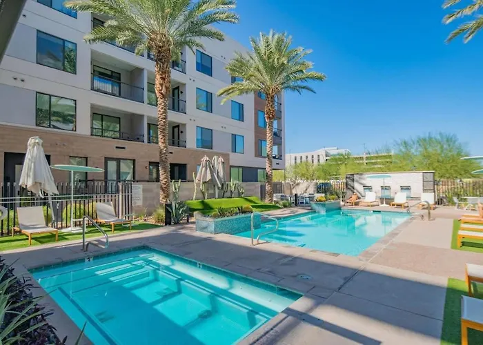 Relaxing 1bd - Pool, Gym, Parking, W-d - Sleeps 4 Tempe