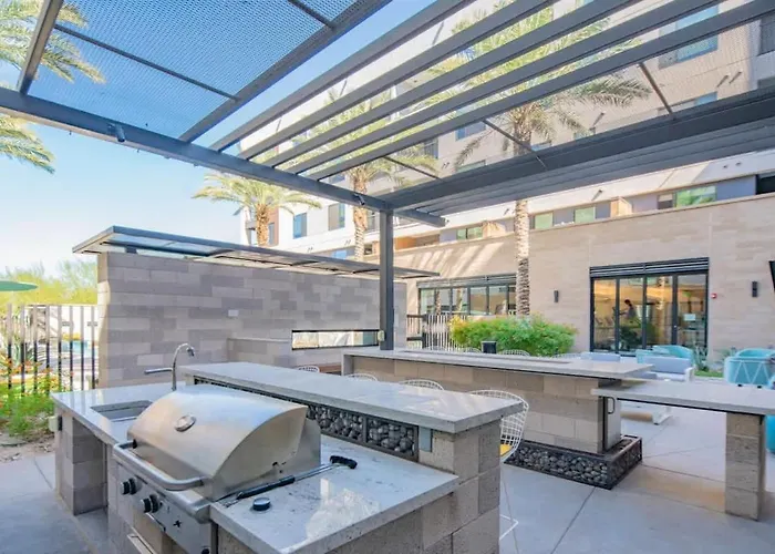 Apartment Relaxing 1bd - Pool, Gym, Parking, W-d - Sleeps 4