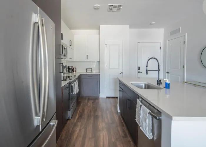 Apartment Relaxing 1bd - Pool, Gym, Parking, W-d - Sleeps 4 Tempe