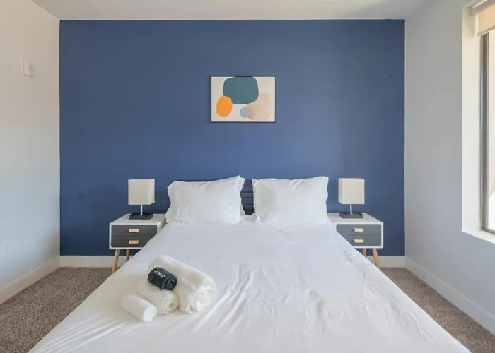 Relaxing 1bd - Pool, Gym, Parking, W-d - Sleeps 4 Apartment Tempe