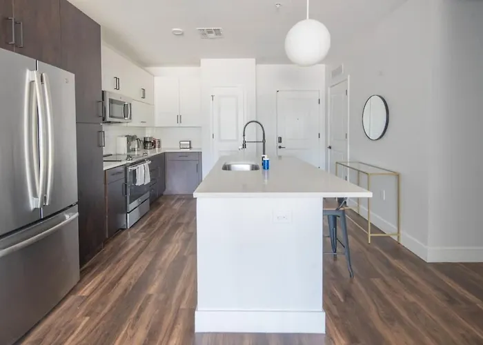 Apartment Relaxing 1bd - Pool, Gym, Parking, W-d - Sleeps 4 Tempe